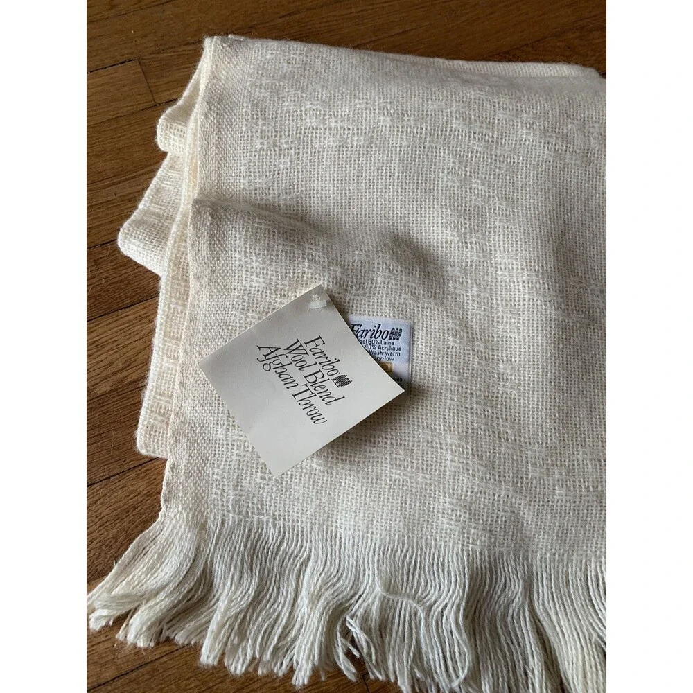 Vintage Faribo Throw Blanket 60% Wool Cream Yellow Color 46”x 52” USA